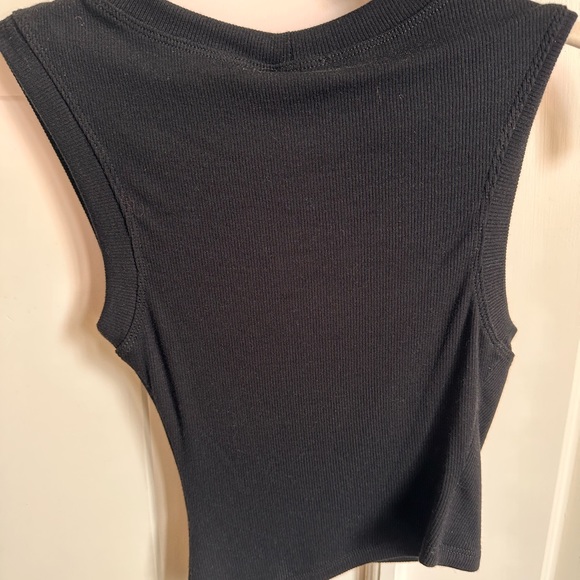 Alix NYC Asymmetrical crop top - Picture 5 of 5